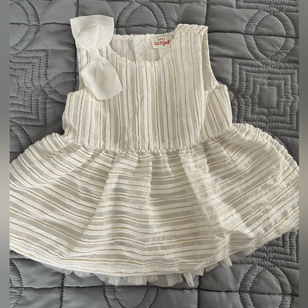 Baby Girl 0-3mo Cat & Jack white and gold fancy dress